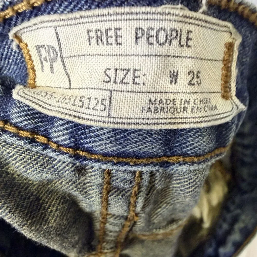 We The Free People Womens Button Fly Denim Distressed Frayed Hem Shorts Size 25